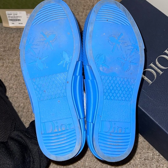 Great condition 100% real no I don’t have the receipt make a offer if you like - Picture 3 of 4